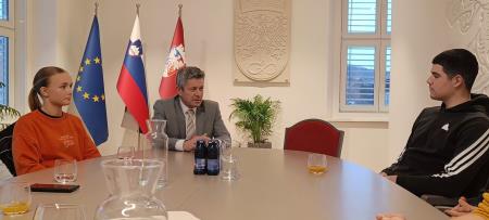 sprejem plesalcev pri županu (3)